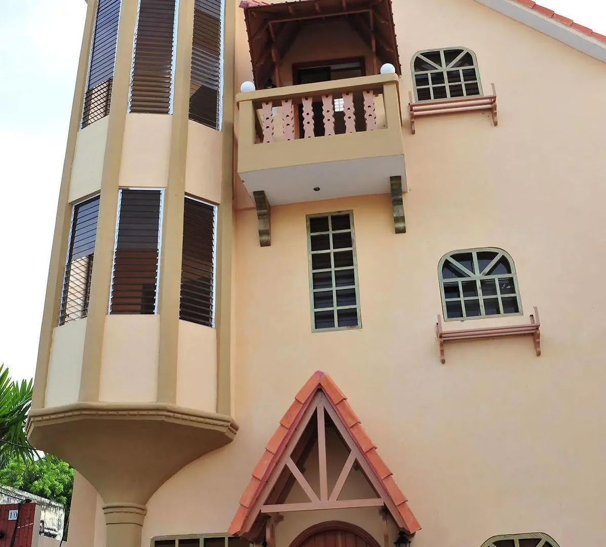 Hostal Los Jensen Playa Dorada 0*,
